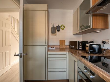 2 bedroom terraced house to rent - Photo 3
