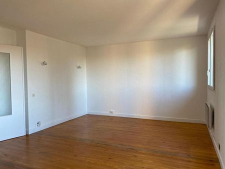 Location Appartement 4 pièces 63m² VALENCE 26000 - Photo 3