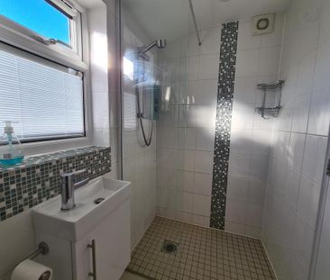 3 bedroom terraced house to rent - Photo 6