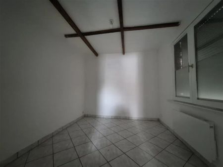 Location appartement 1 pièce - 43.78m² à Tourcoing (59200) - Photo 2
