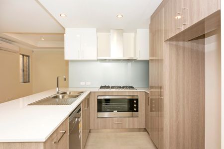 16B Keemore Way, Balga WA 6061 - Villa For Rent | Domain - Photo 5