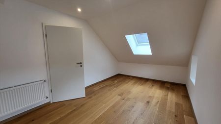 Charming 2.5-room attic apartment in Val-de-Travers - Photo 3