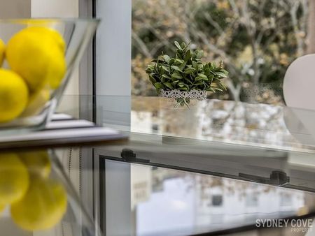 BOUTIQUE DESIGNER ABODE | Furnished - Photo 2