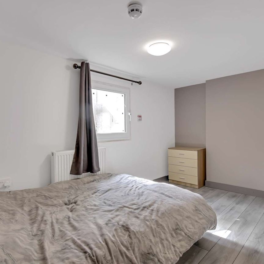 Kingsley Road Room 1 - Photo 1