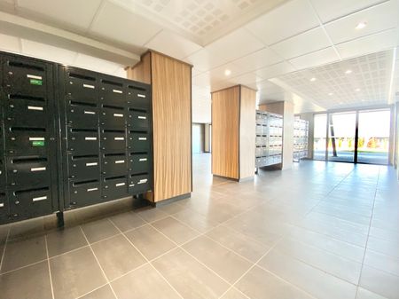 Location Appartement 1 pièce 19m² AUZEVILLE TOLOSANE 31320 - Photo 5