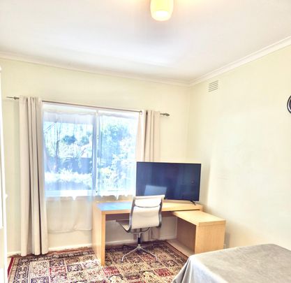 Moorabbin - Photo 1