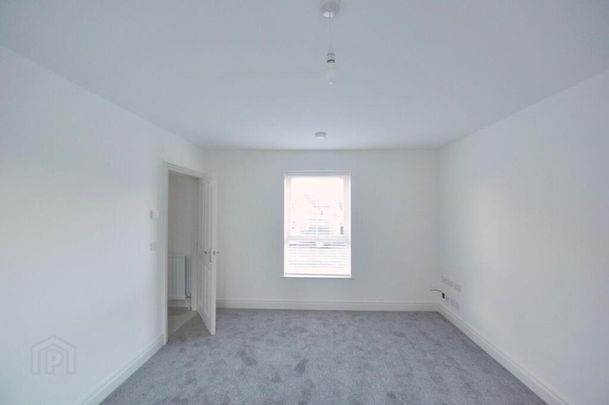 35 Lynn Hall Place, Bangor, BT19 1XP - Photo 1