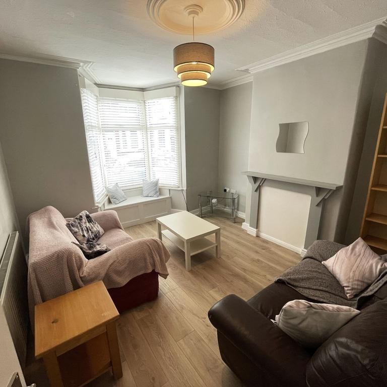 4 bedroom house share to rent - Photo 1