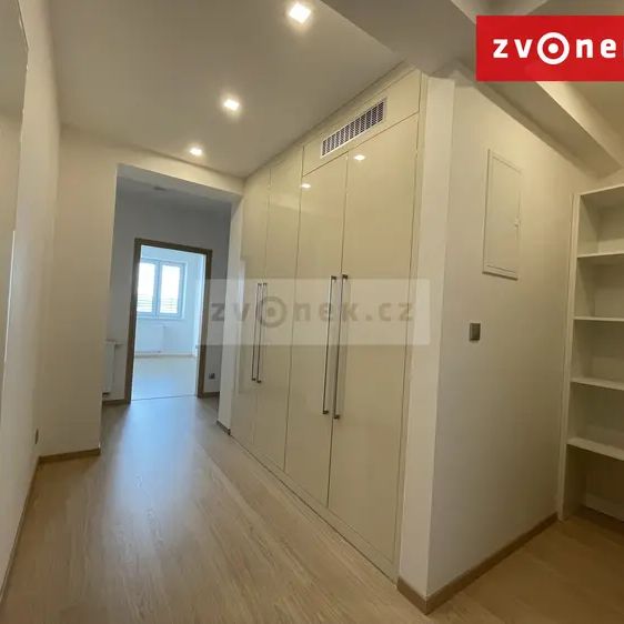 Nadstandardní byt 3+kk s garážovým stáním, Zlín - Podlesí - Fotografie 1