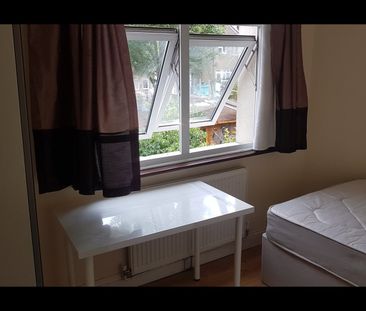 Room in a Shared House, Riffel Road, NW2 - Photo 2