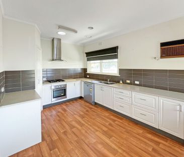 16 Ophir Street, Sebastopol - Photo 2