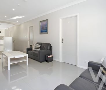 37 Moore Street, Birmingham Gardens NSW 2287 - House For Rent | Domain - Photo 4