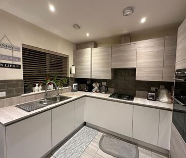 2 bedroom terraced house to rent - Photo 6