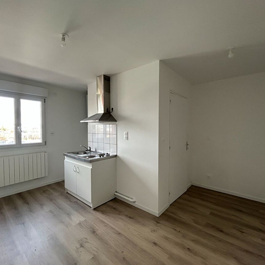 Location Appartement 1 pièce 17m² LE GRAND QUEVILLY 76120 - Photo 1