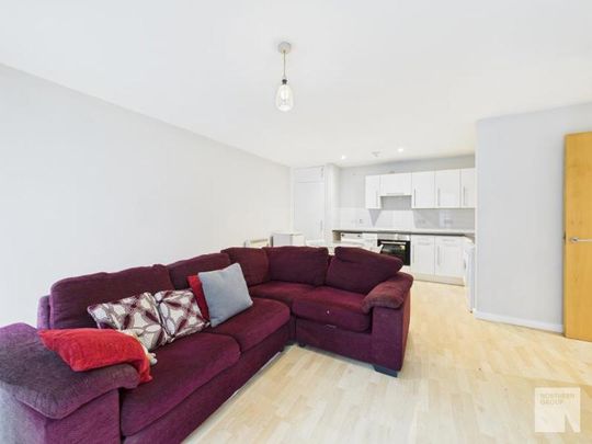 Quay 5 :: Salford - Photo 1