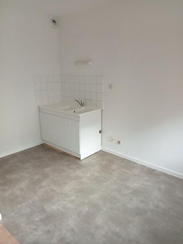 Appartement - T3 - CHATILLON SUR CHALARONNE - Photo 4