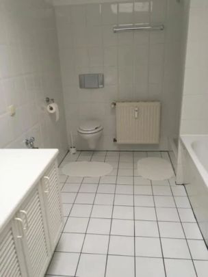 An Einzelperson ! Renovierte 2-Zimmerwohnung in Porz-Eil - Foto 1