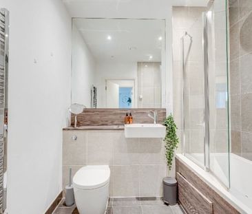 Room in a Shared Flat, Oval Road, NW1 - Photo 5