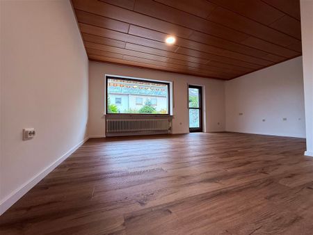 Großzügiges Reiheneckhaus mit Doppelgarage zur Miete direkt in Altdorf - Photo 2