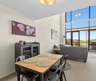 Fully Furnished - Stylish Loft-Style Apartment in the Heart of Canb... - Photo 6