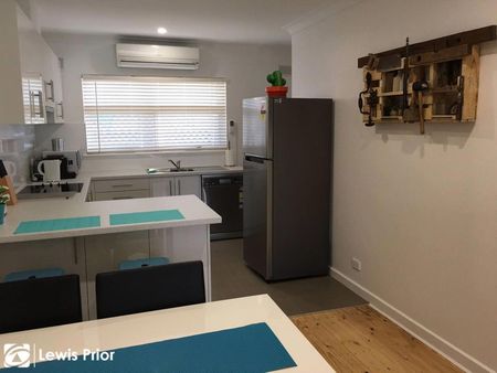 Modern Unit With A View - Photo 5