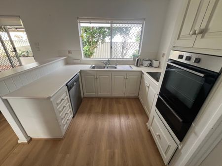 East Fremantle - Photo 3