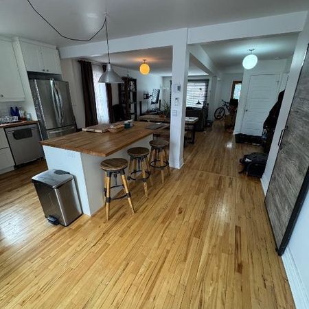 1er mois GRATUIT - 4 1/2 rénové - Semi-meublé - Haut de duplex - Ville LaSalle - Photo 3