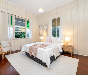 Sky-high position with lifelong, grandstand city views – 3.3km to CBD - Photo 4