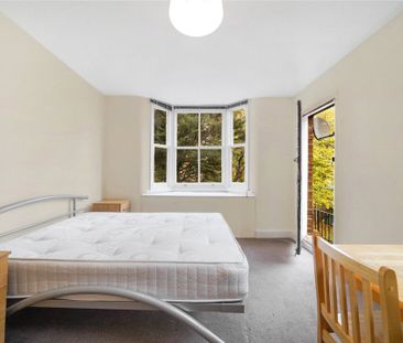 Stanley Gardens - Photo 5