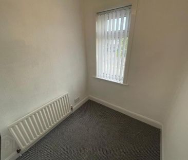 193 Connsbrook Avenue, Belfast, BT4 1JY - Photo 4