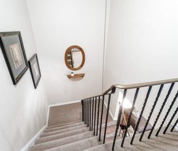 For Lease - 4 Astoreville Square, Brampton, Ontario - Photo 2