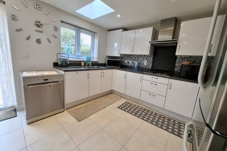 Farm End, HEMEL HEMPSTEAD - Photo 4