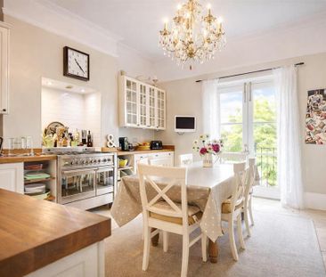 3 bedroom flat to rent - Photo 2