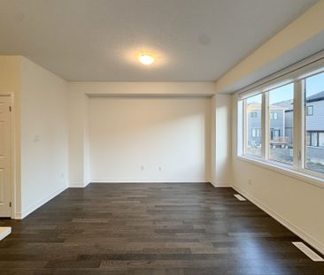 For Lease - 79 Brighton Lane, Thorold, Ontario - Photo 3