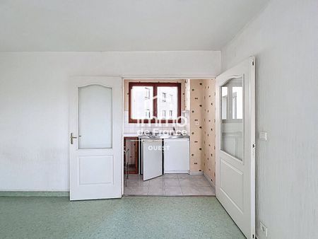 Location appartement 1 pièce 28 m² à Laval (53000) - Photo 2