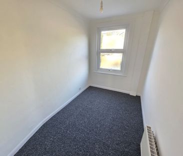 3 Bed Terraced House, Ridgway Road, LU2 - Photo 6