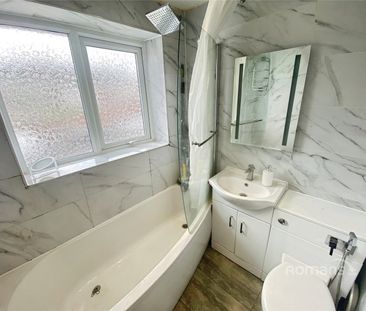 3 bedroom property to rent - Photo 4