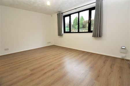 The Ridgedales, Coleridge Road, Oldham - Photo 3