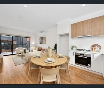 Modern Townhouse Living in Wantirna - Photo 2