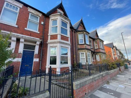 Fenham, Newcastle Upon Tyne - Photo 5