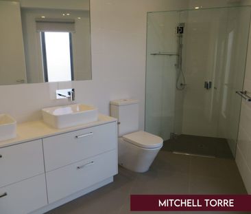 WELL APPOINTED HOME IN A CLASS OF ITS OWN! - Photo 4