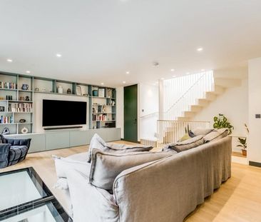 3 bedroom flat to rent - Photo 3