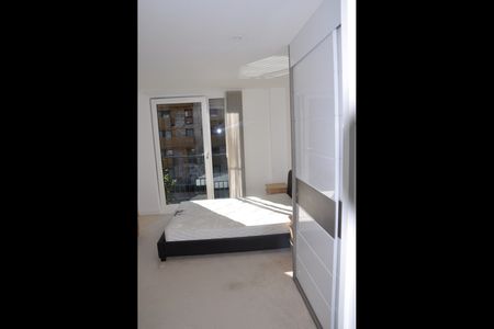 2 Bed Flat, Grand Canal Avenue, SE16 - Photo 2