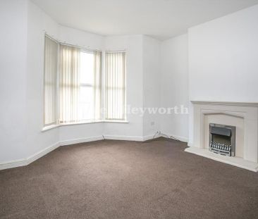 3 bedroom flat to rent - Photo 1