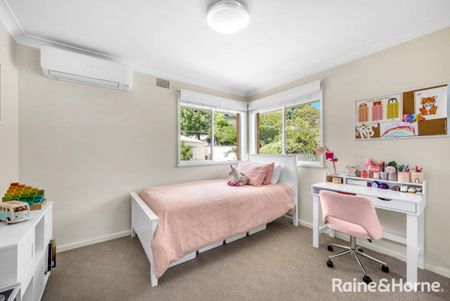 3 Bedrooms + Study - Photo 5