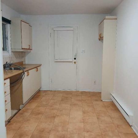 Appartement à louer - Vieux-Longueuil : 4 et demi, à l'étage - Photo 3