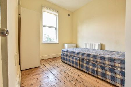 5 bedroom terraced house to rent - Photo 4