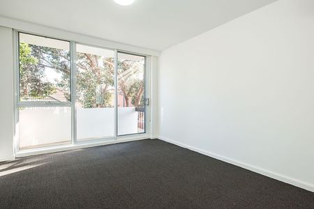 Unit 4/455 St Kilda Street, - Photo 3