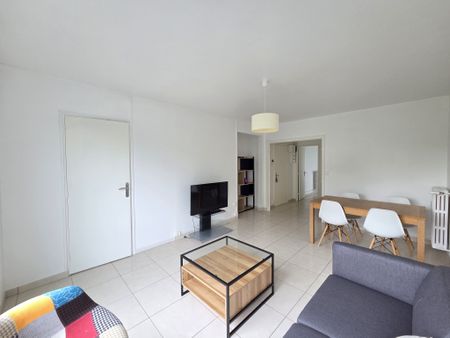 Location Appartement 3 pièces 72m² TROYES 10000 - Photo 2