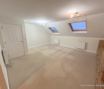 Fernbeck Close, Farnworth, Bolton, BL4 8BR - Photo 3